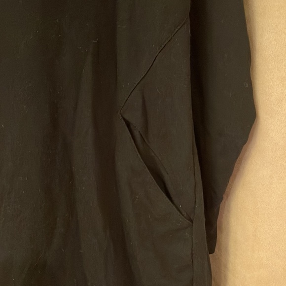 Black w/white letters LOVE. Long sleeve sweat shirt dress w/pockets - Picture 2 of 5